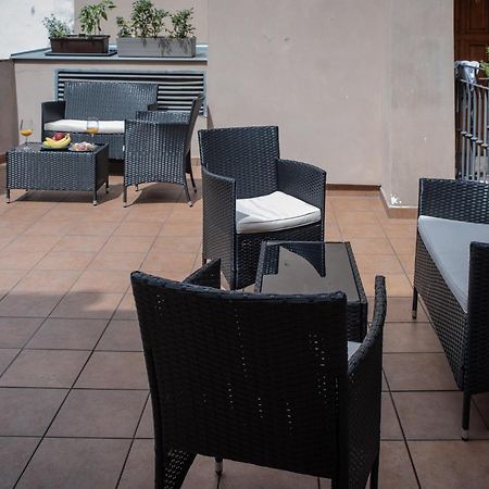 White Swan Boutique Apartments Praha Bagian luar foto