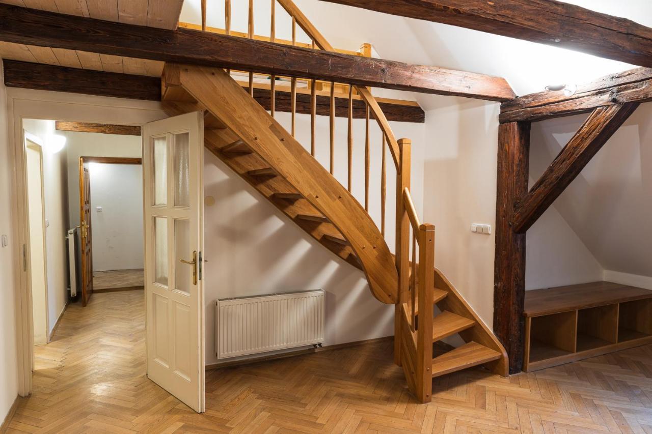 White Swan Boutique Apartments Praha Bagian luar foto