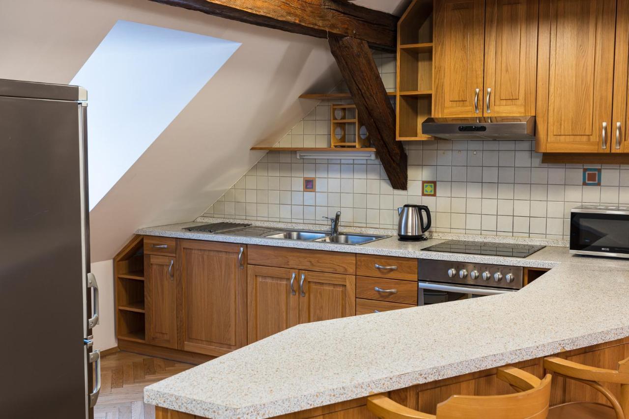 White Swan Boutique Apartments Praha Bagian luar foto